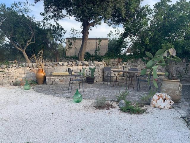 Hostal Trulli Santa Maria Odegitria Relais Ostuni Exterior foto